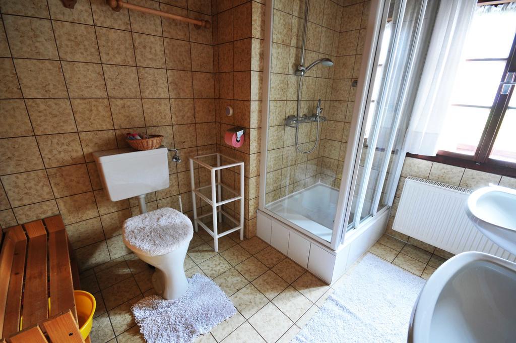 Haus Am Bach Villa Bad Kleinkirchheim Rum bild